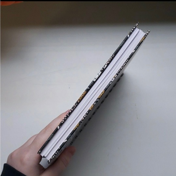 New Journal"Every Good and Perfect Gift Is From Above" Black Multi-Color Floral - Picture 5 of 8